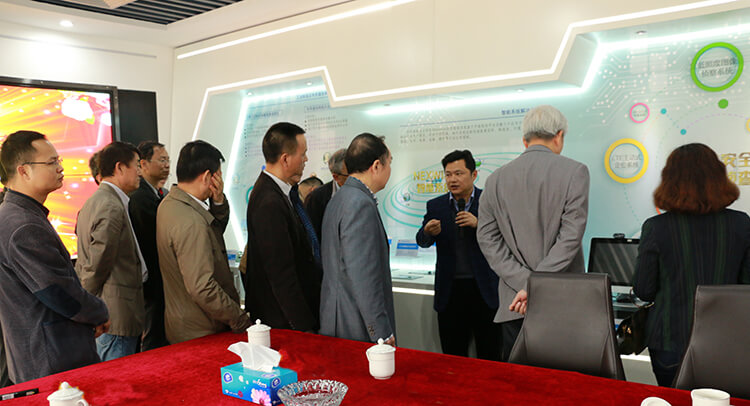 1516710226483462.jpg 戴总介绍.jpg